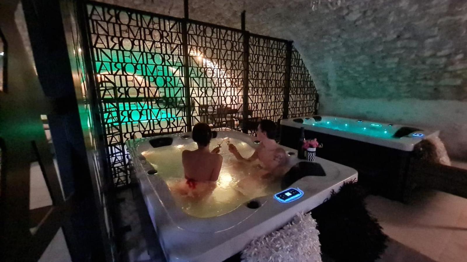 Chateau De Jallanges & Spa A Vouvray - 1H De Spa Incluse Par Jour Dış mekan fotoğraf
